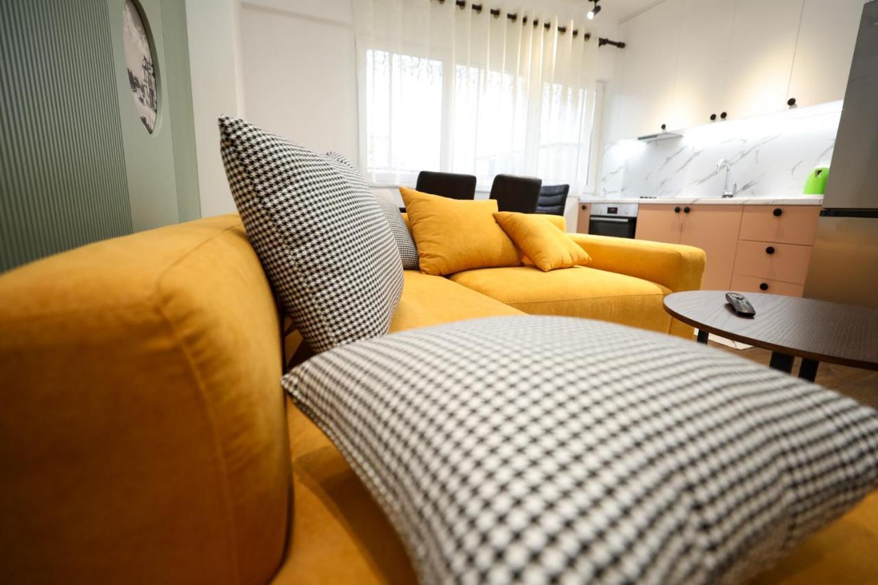 Tirana Center Apartment - Your Cosy Corner Exterior foto